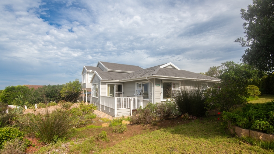 4 Bedroom Property for Sale in Bergsig Western Cape